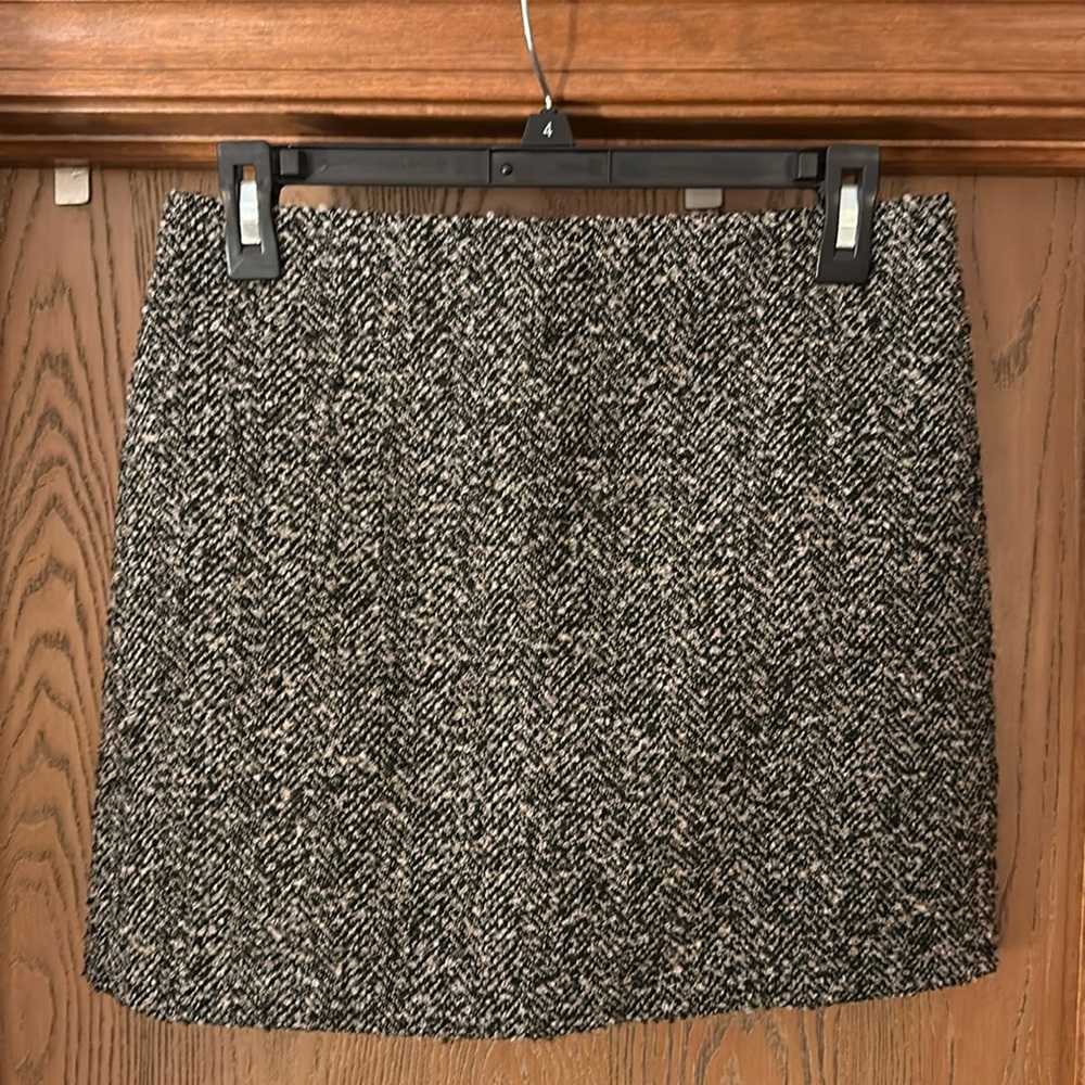 Tweed skirt
